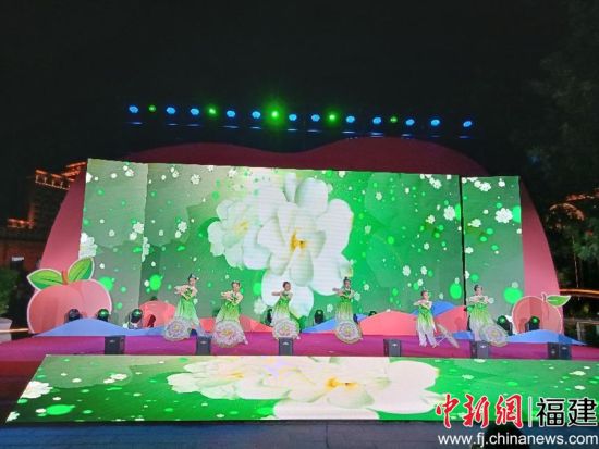 　　图为舞蹈《茉莉花开下祝》。 林敏 摄